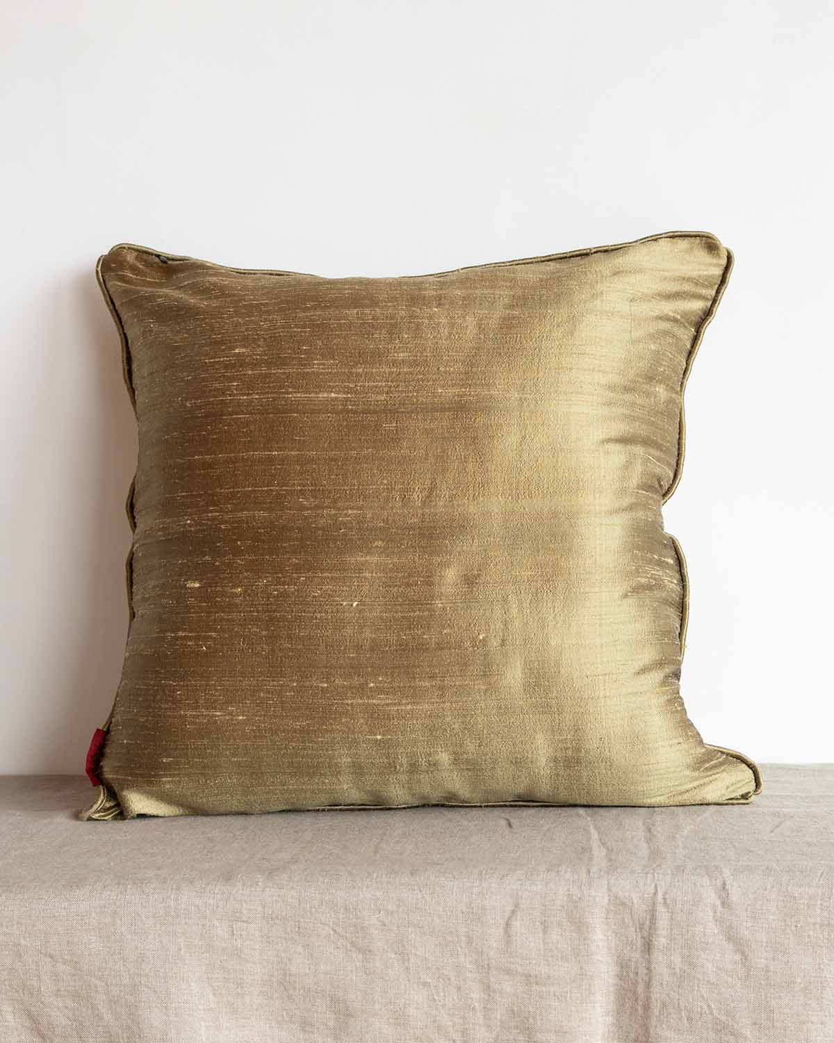 Day Lily Appliquéd Cushion Cover