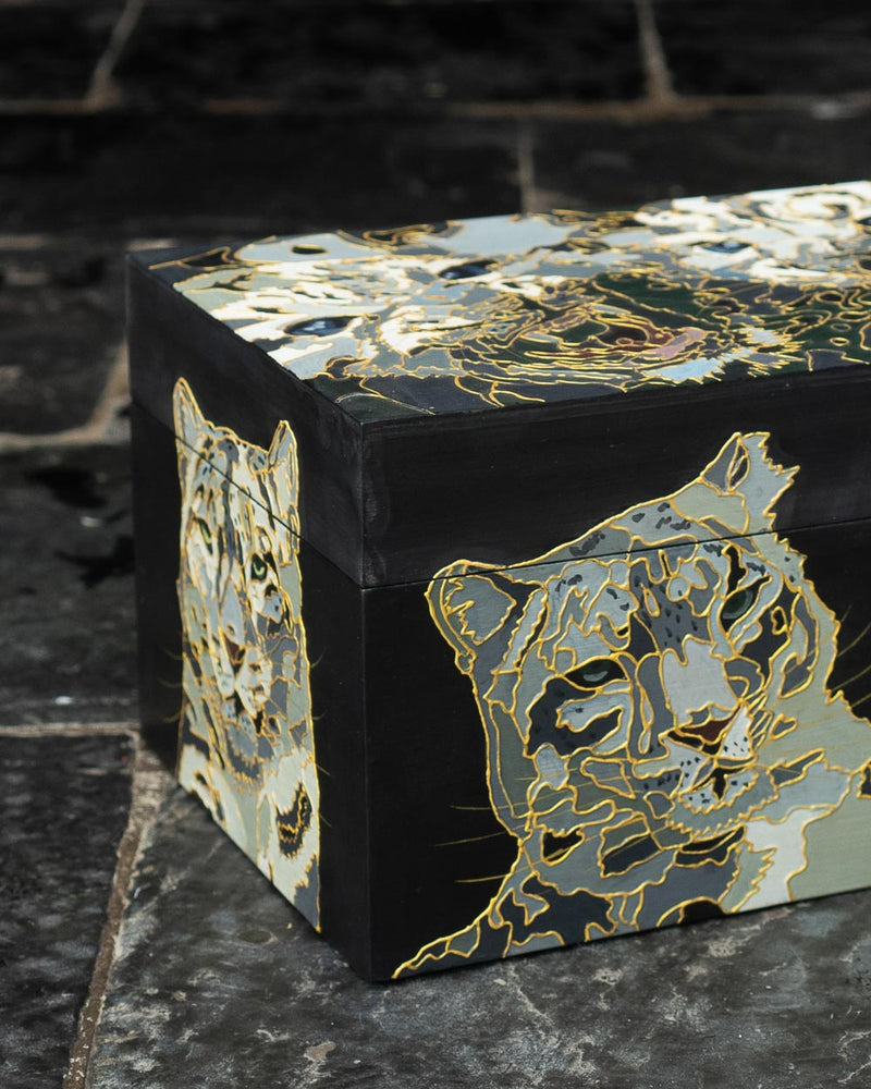 Snow Leopard Stationery Box